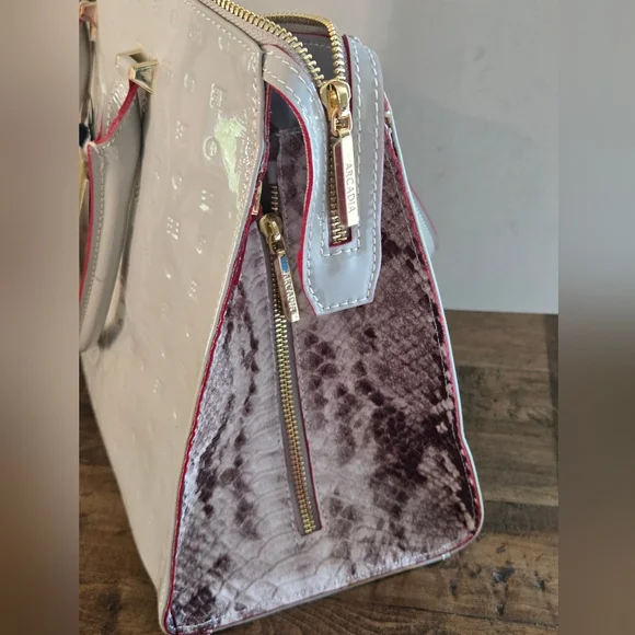 Arcadia bag Light Gray Patent Leather Tote Bag - Picture 3 of 13